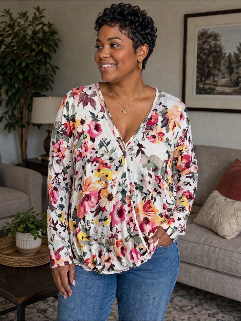 Twenty Second Haley long sleeve floral vneck hi low top
